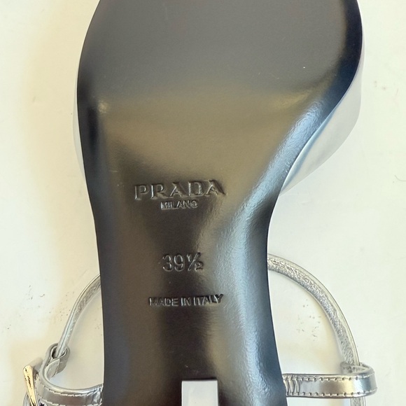 Prada Metallic Grey leather Modellerie Pointed Toe Kitten Heel Pump EU 39.5 - Picture 7 of 12